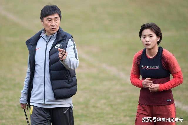 高个内线陷入低迷，徐昕表现遭质疑